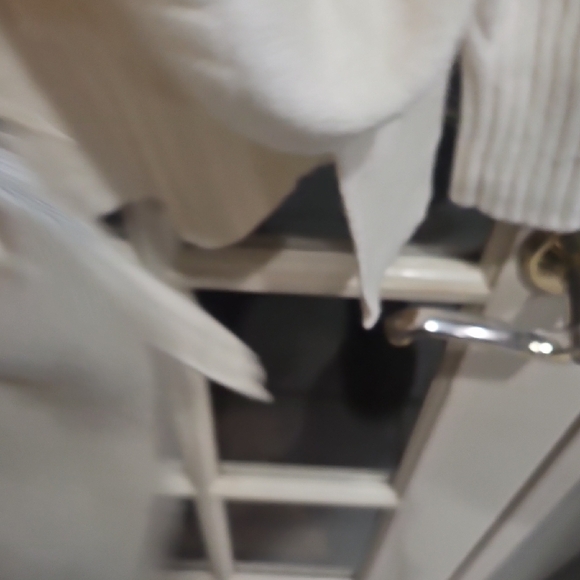 L.L. Bean Soft Cream Turtleneck Sweater S Petite - Picture 9 of 9